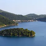 By The Sea Ubli, Lastovo - 8354 Apartament *