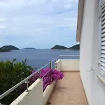 By The Sea Ubli, Lastovo - 8354