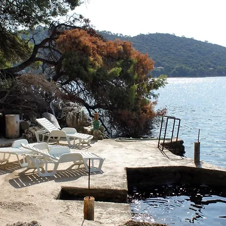 Apartments By The Sea Ubli, Lastovo - 8354 Uble