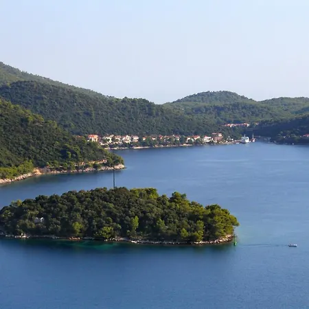 By The Sea Ubli, Lastovo - 8354 Апартаменты *