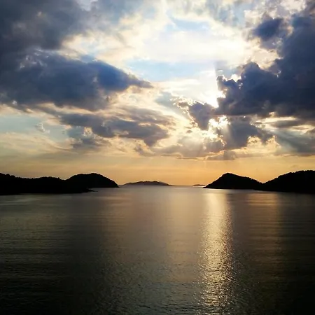 By The Sea Ubli, Lastovo - 8354 Апартаменты Убли