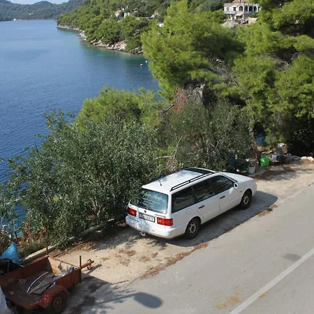 Apartments By The Sea Ubli, Lastovo - 8354 Uble