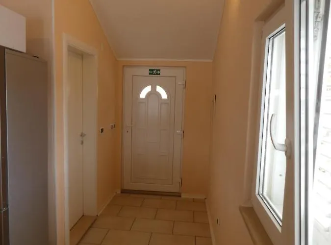 By The Sea Ubli, Lastovo - 8354 Апартаменты