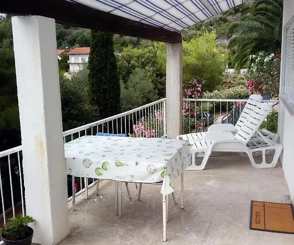 By The Sea Ubli, Lastovo - 8354 Апартаменты *